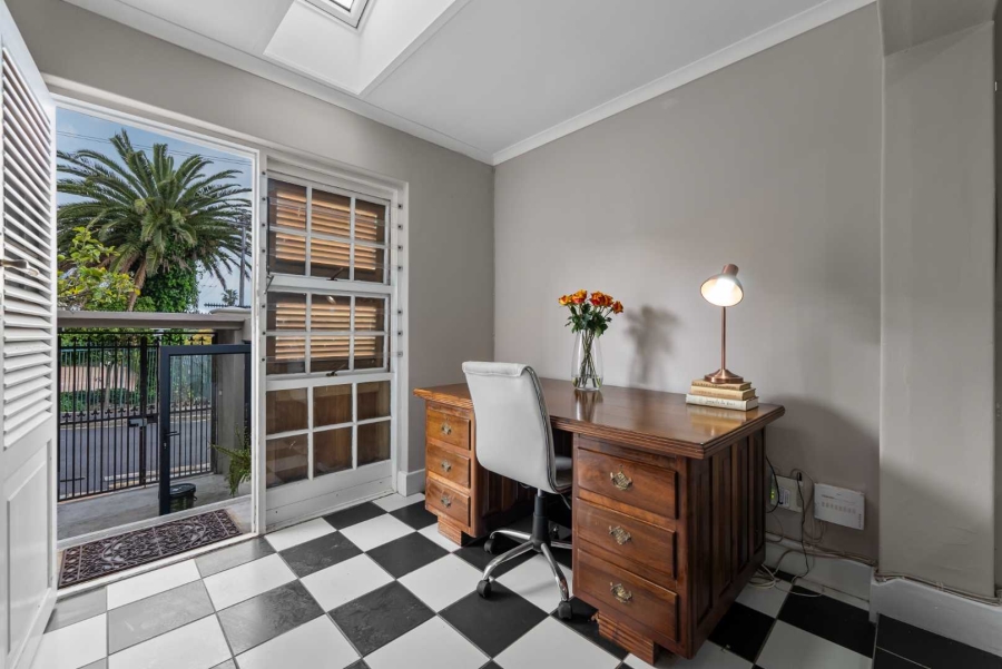 3 Bedroom Property for Sale in Gardens Western Cape